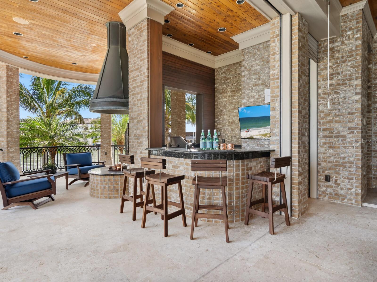 1423 & 1435 HILLVIEW Dr SARASOTA, FL 34239