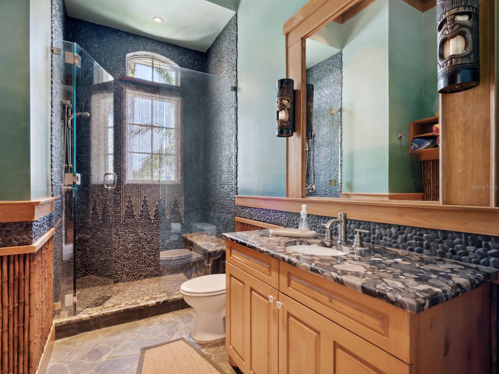 1423 & 1435 HILLVIEW Dr SARASOTA, FL 34239