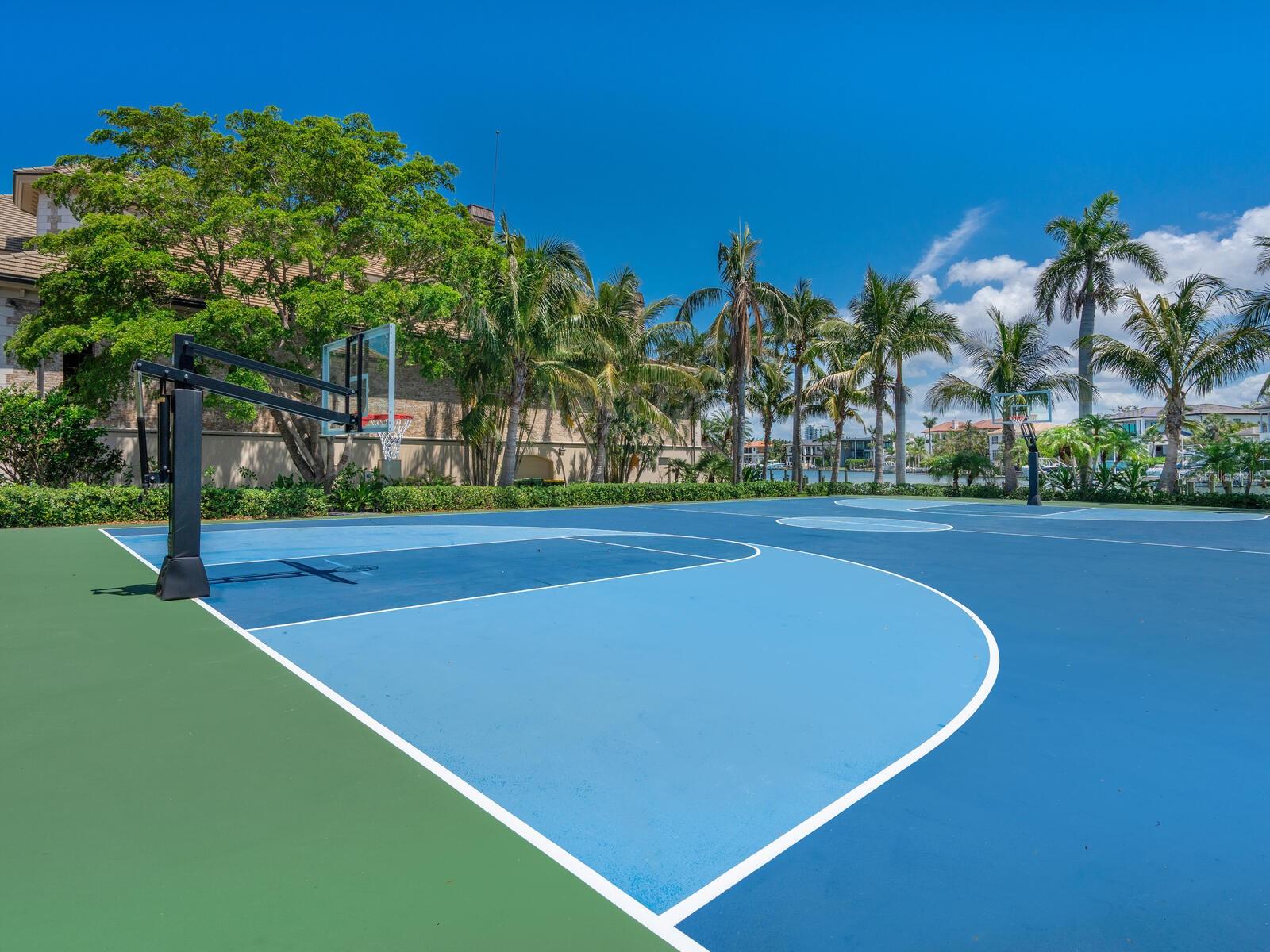 1423 & 1435 HILLVIEW Dr SARASOTA, FL 34239