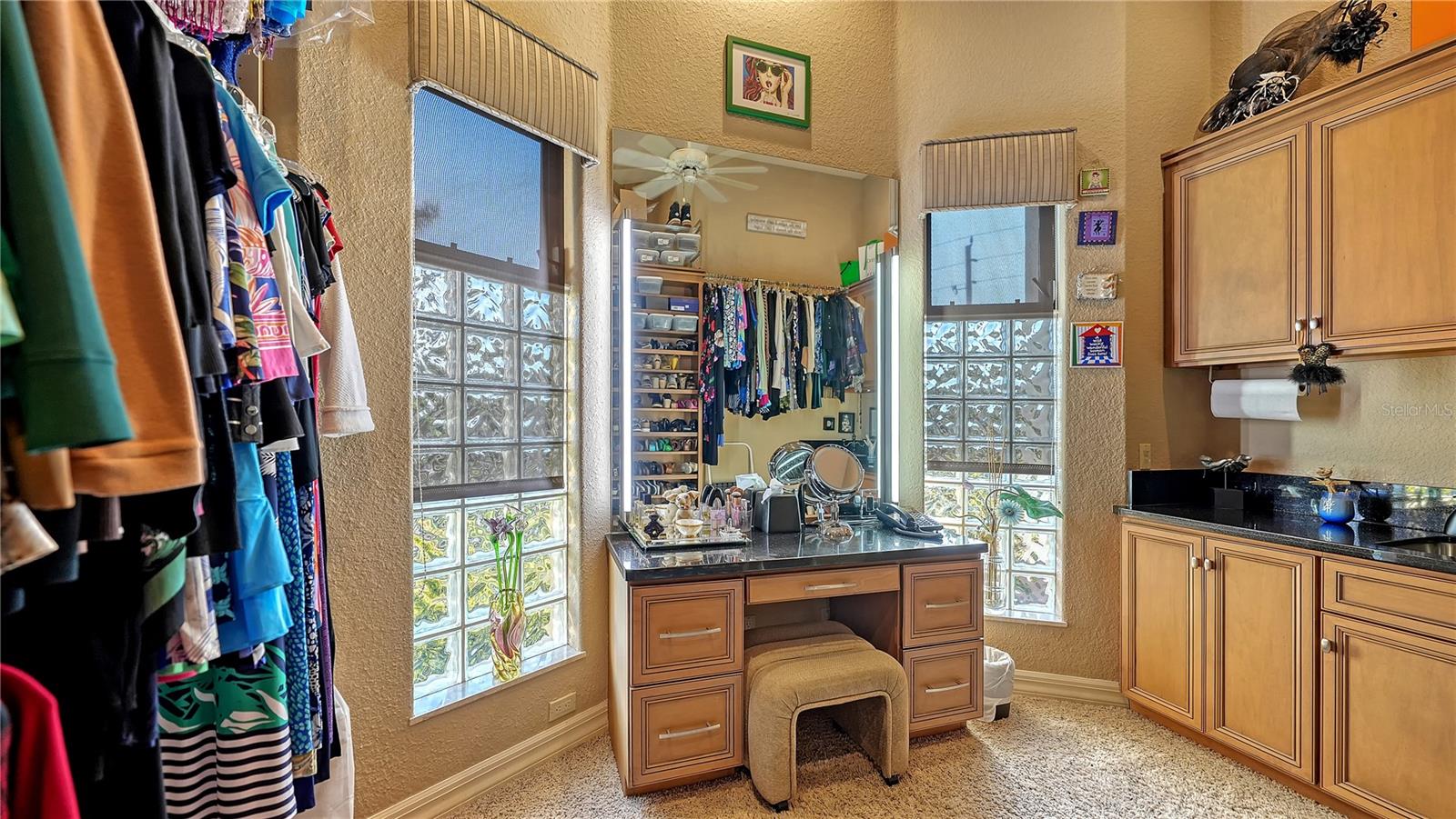 8017 MANASOTA KEY Rd ENGLEWOOD, FL 34223