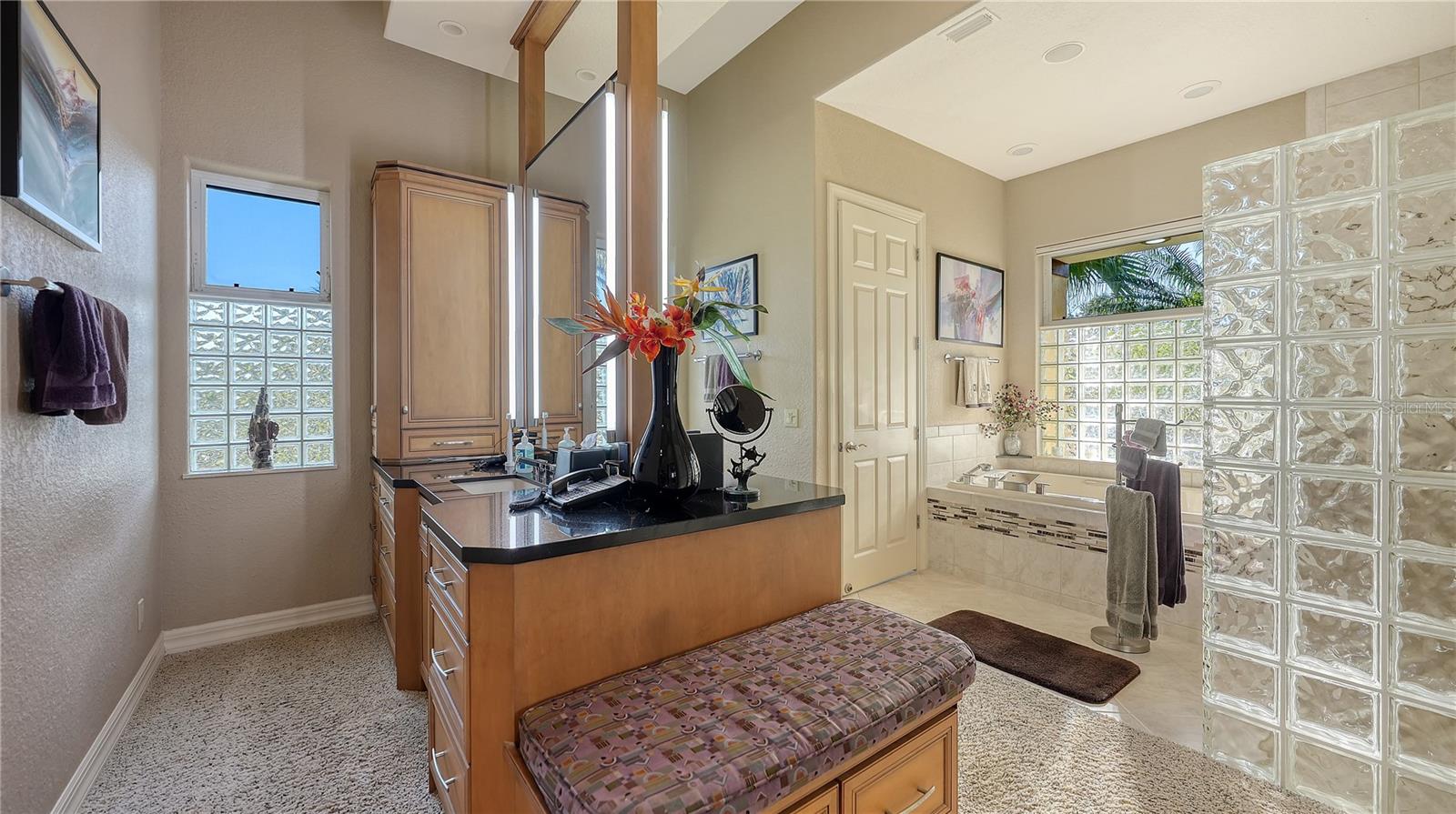 8017 MANASOTA KEY Rd ENGLEWOOD, FL 34223