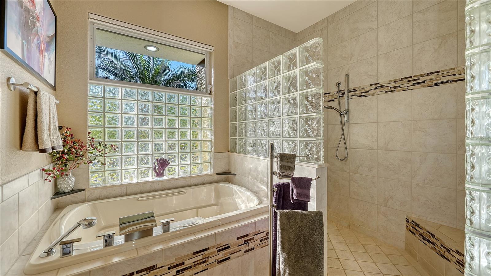 8017 MANASOTA KEY Rd ENGLEWOOD, FL 34223