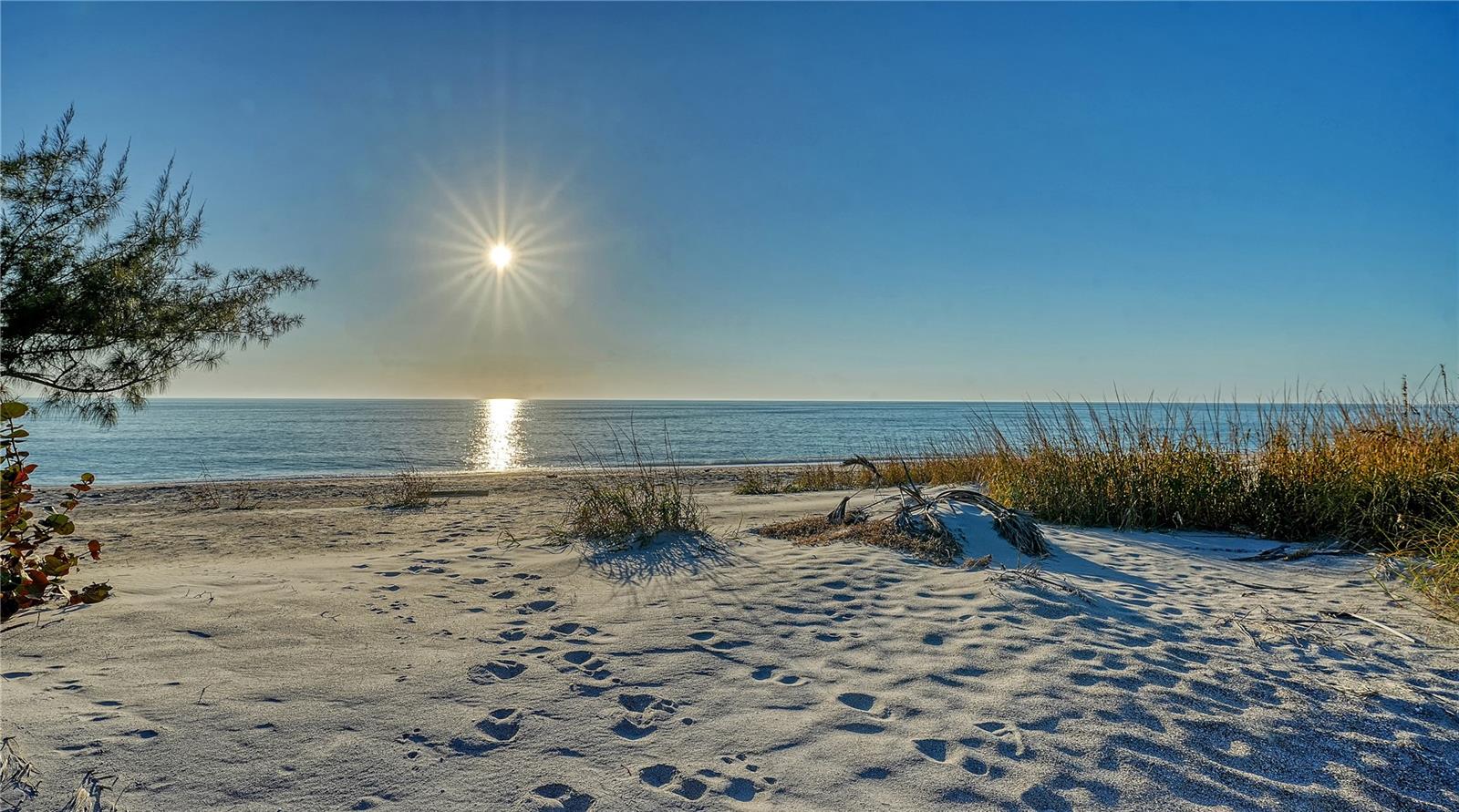 8017 MANASOTA KEY Rd ENGLEWOOD, FL 34223