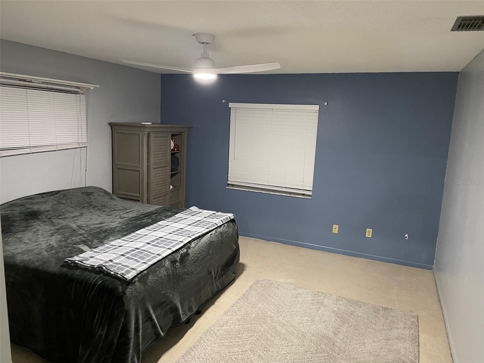 2325 LAUDERDALE Ct ORLANDO, FL 32805