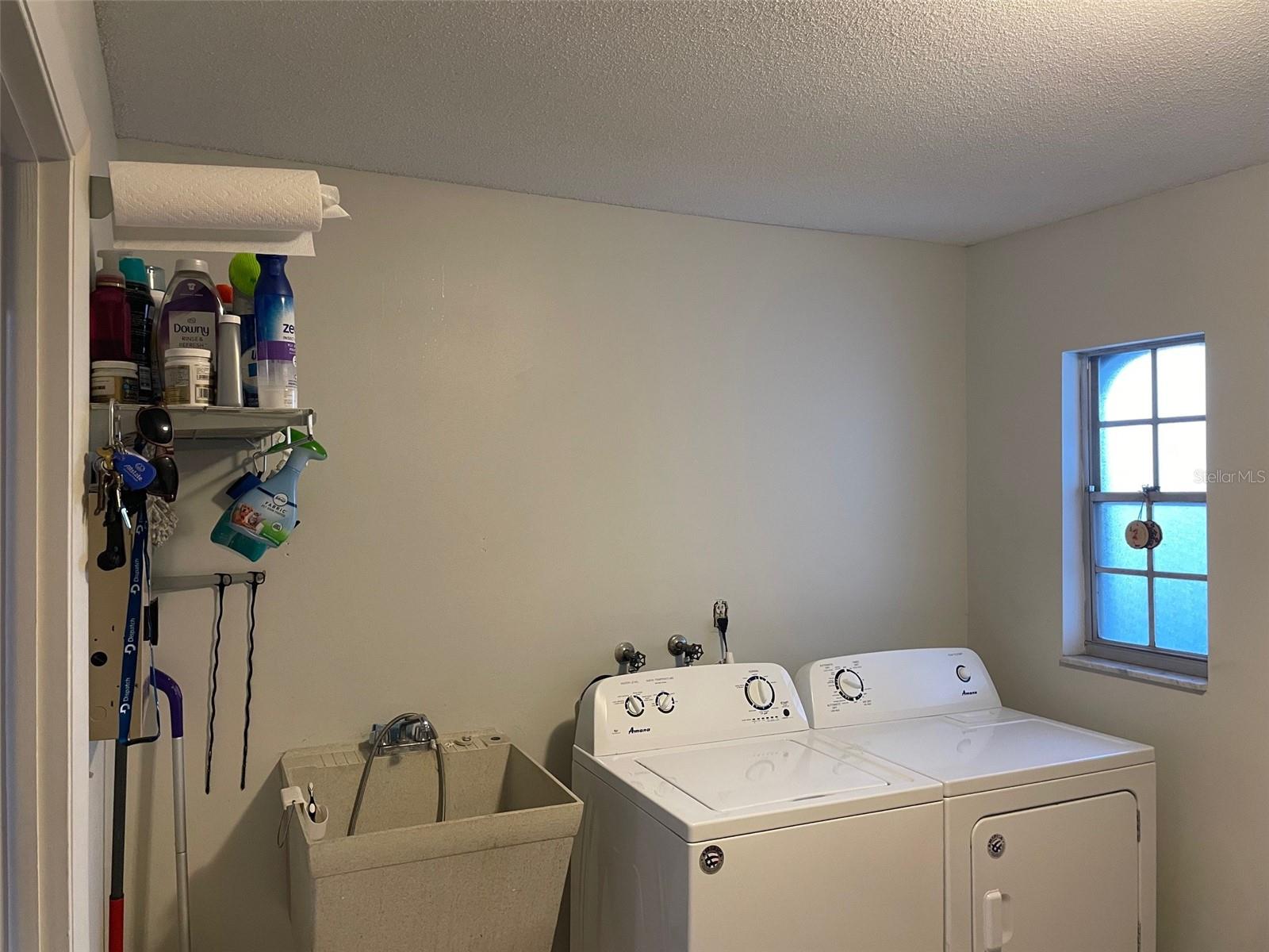 2325 LAUDERDALE Ct ORLANDO, FL 32805