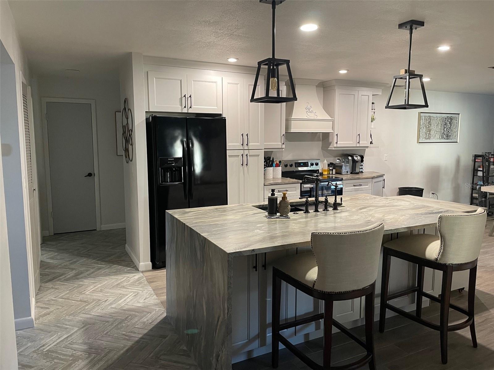 2325 LAUDERDALE Ct ORLANDO, FL 32805