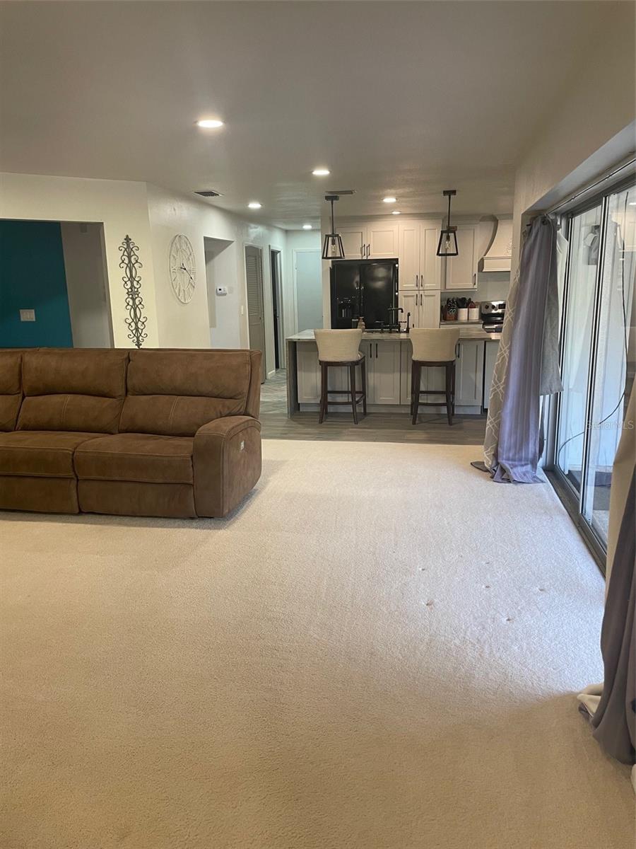 2325 LAUDERDALE Ct ORLANDO, FL 32805