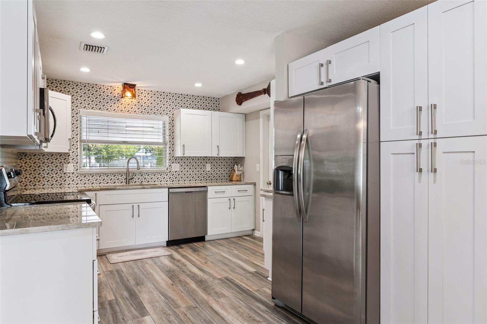 2609 S CRYSTAL Lk Dr ORLANDO, FL 32806