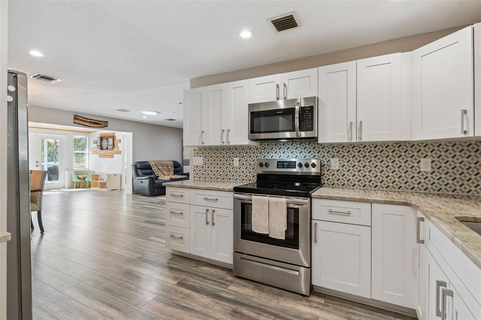 2609 S CRYSTAL Lk Dr ORLANDO, FL 32806