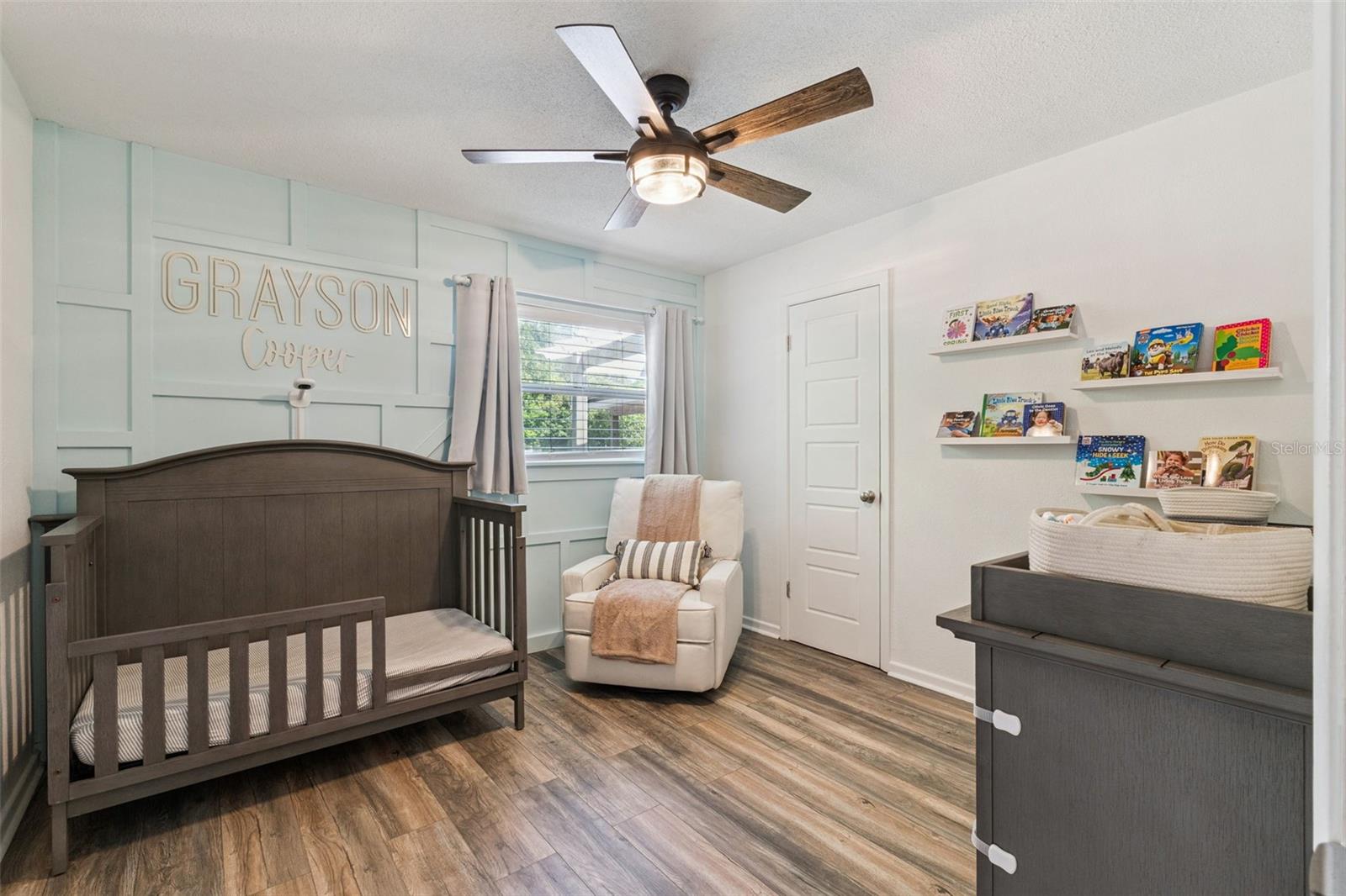 2609 S CRYSTAL Lk Dr ORLANDO, FL 32806