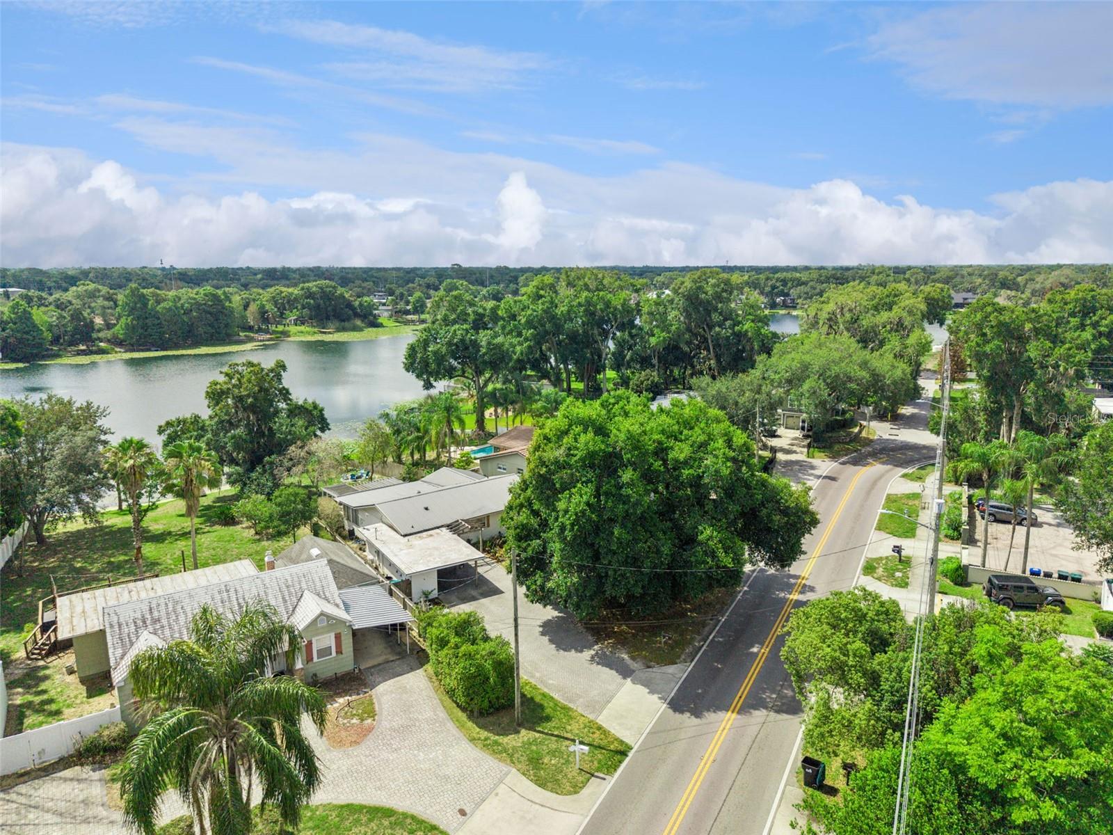 2609 S CRYSTAL Lk Dr ORLANDO, FL 32806