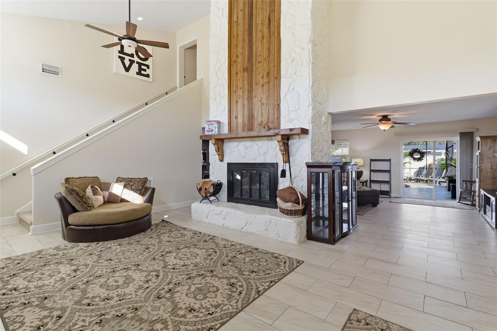 2551 CASILLA Way ST PETERSBURG, FL 33712