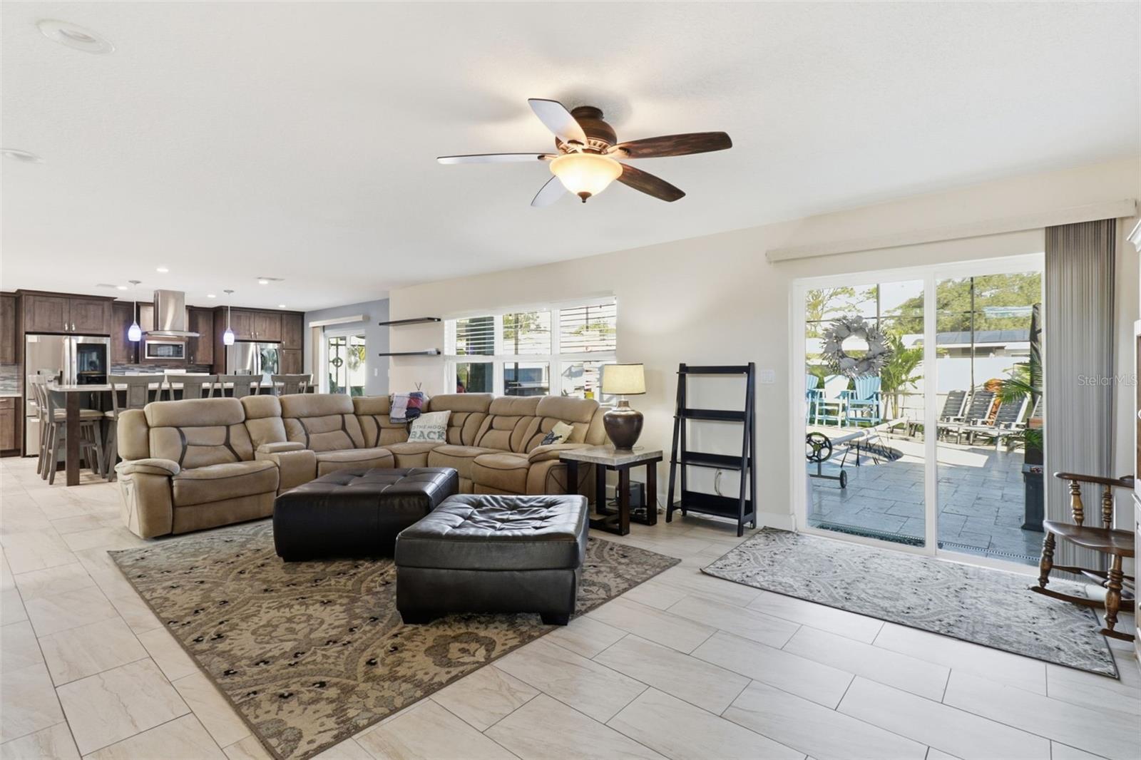 2551 CASILLA Way ST PETERSBURG, FL 33712