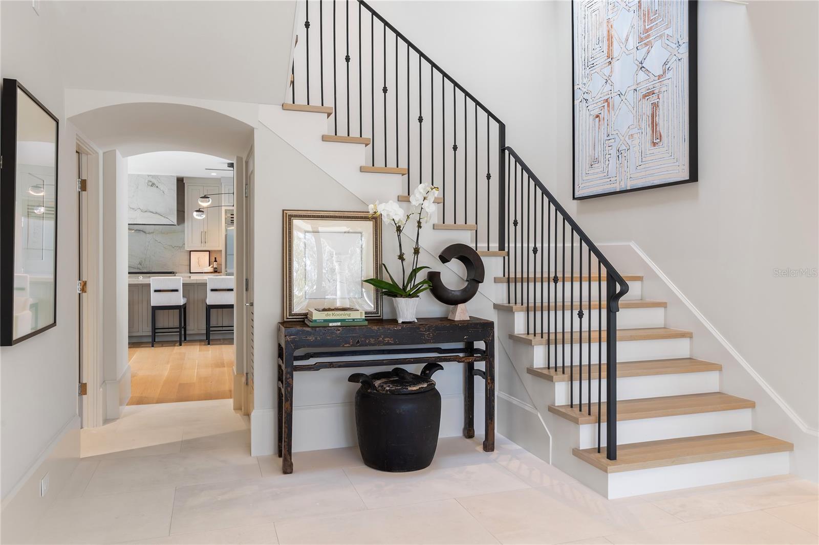 416 BRIGHTWATERS Blvd ST PETERSBURG, FL 33704