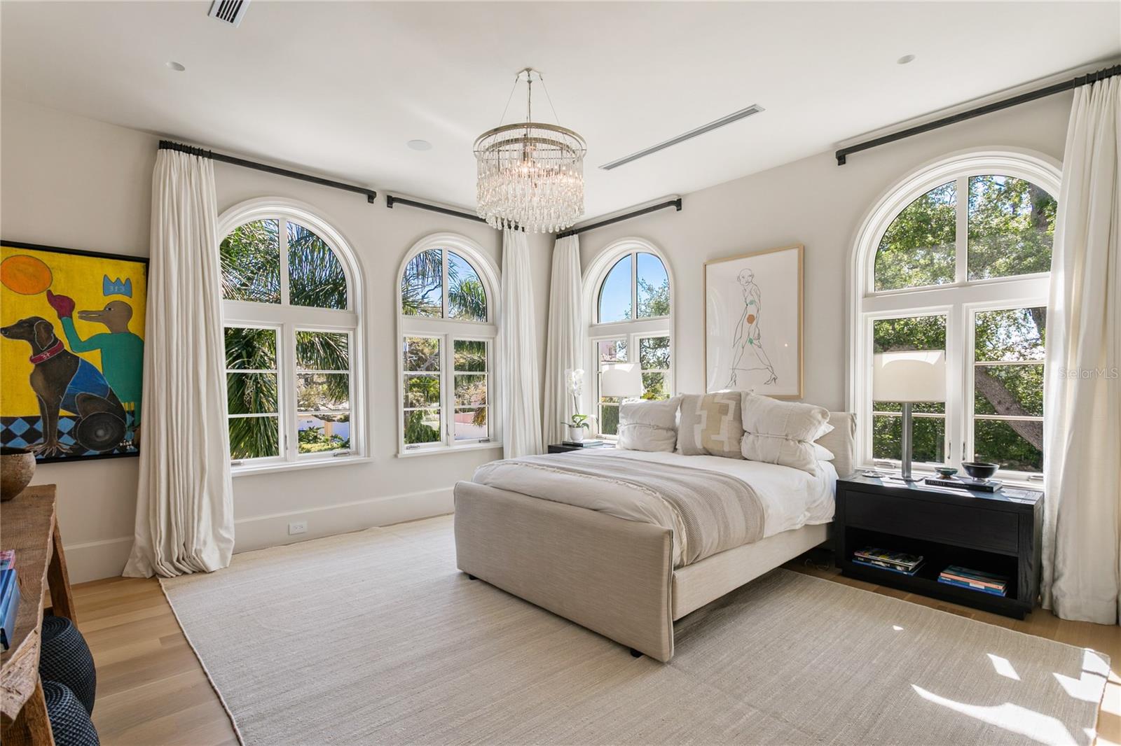 416 BRIGHTWATERS Blvd ST PETERSBURG, FL 33704