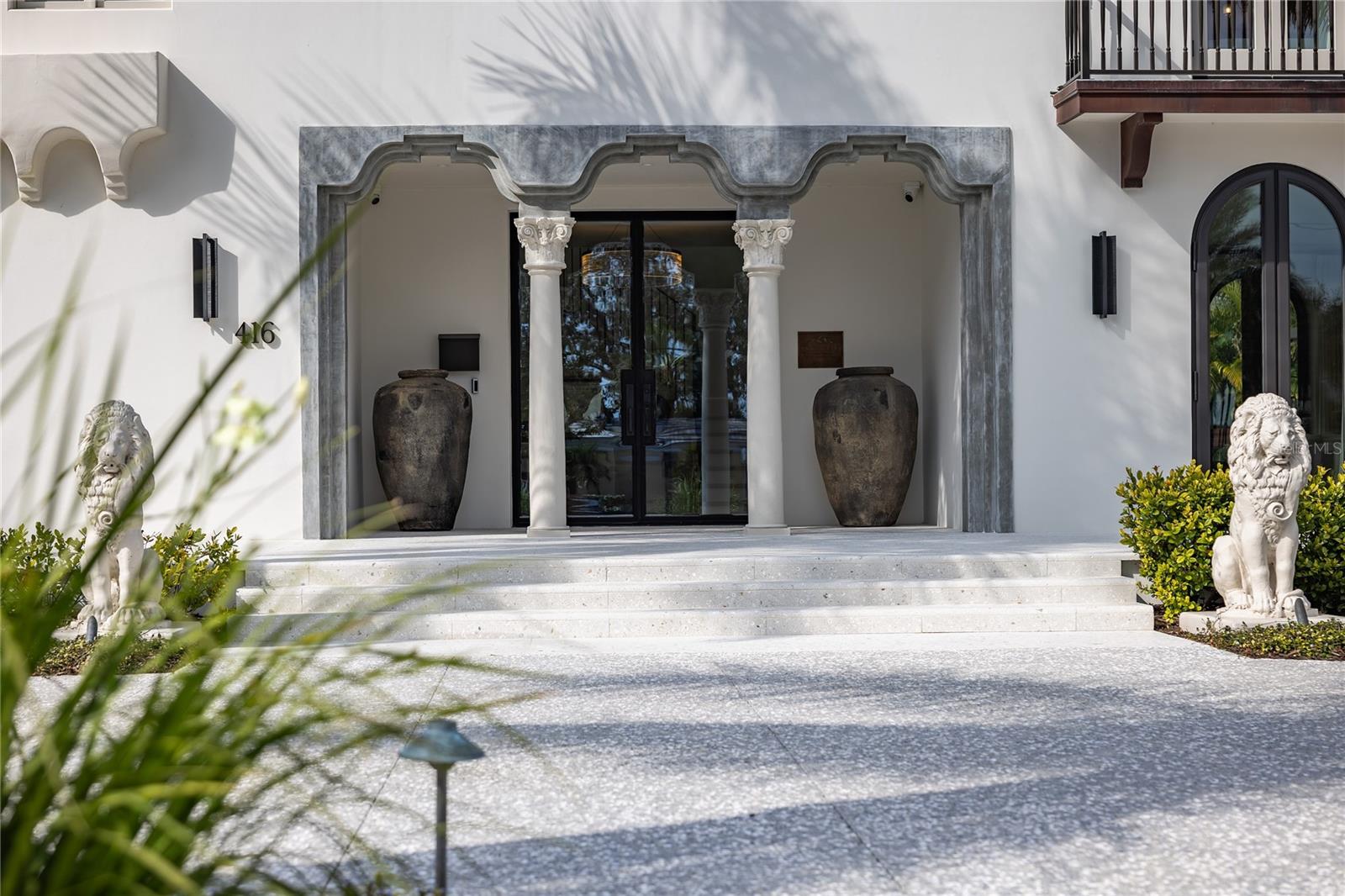 416 BRIGHTWATERS Blvd ST PETERSBURG, FL 33704