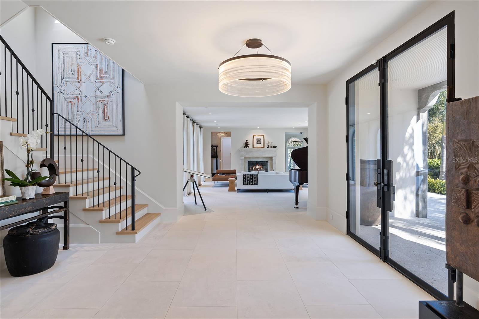 416 BRIGHTWATERS Blvd ST PETERSBURG, FL 33704