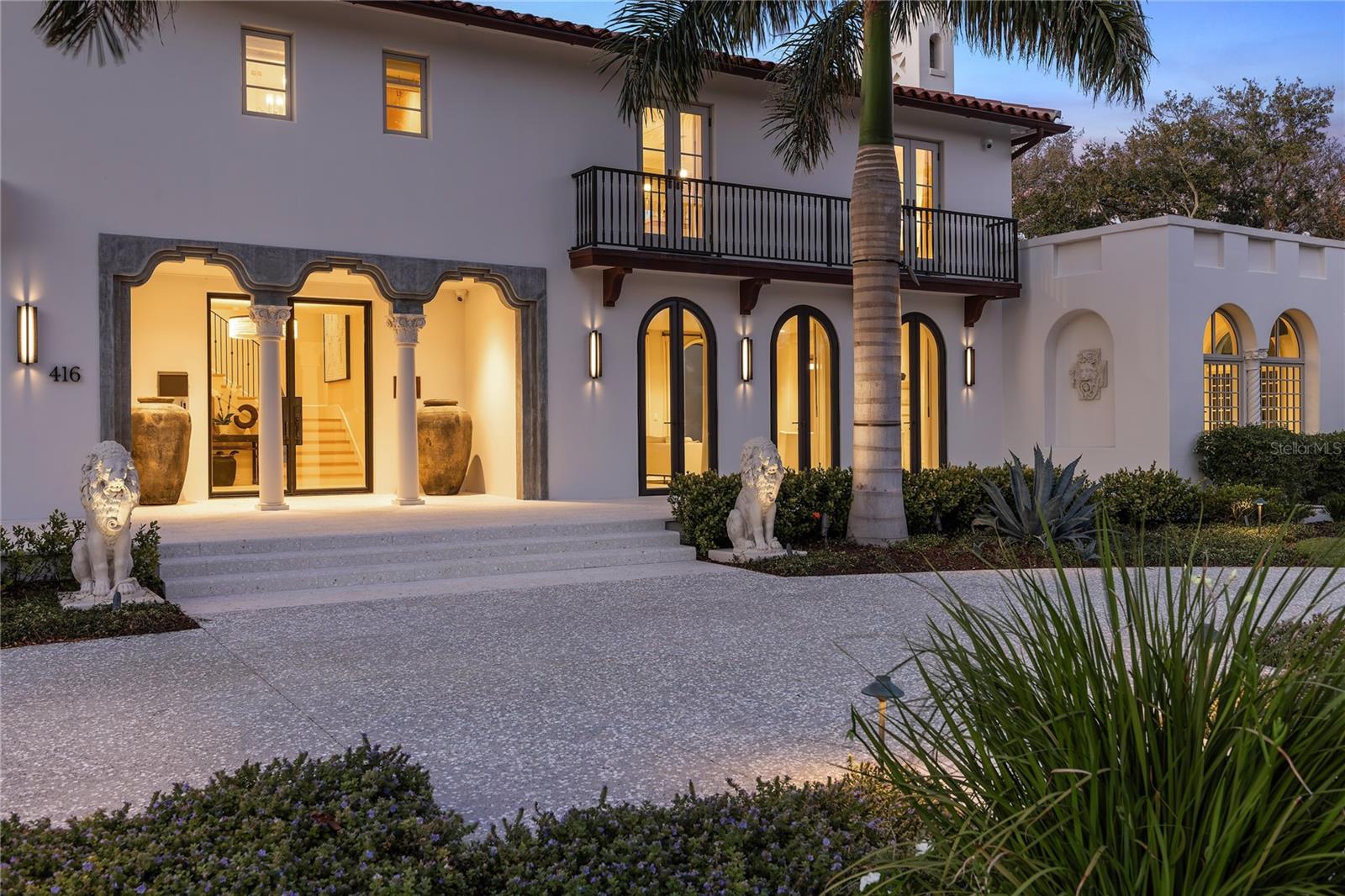 416 BRIGHTWATERS Blvd ST PETERSBURG, FL 33704