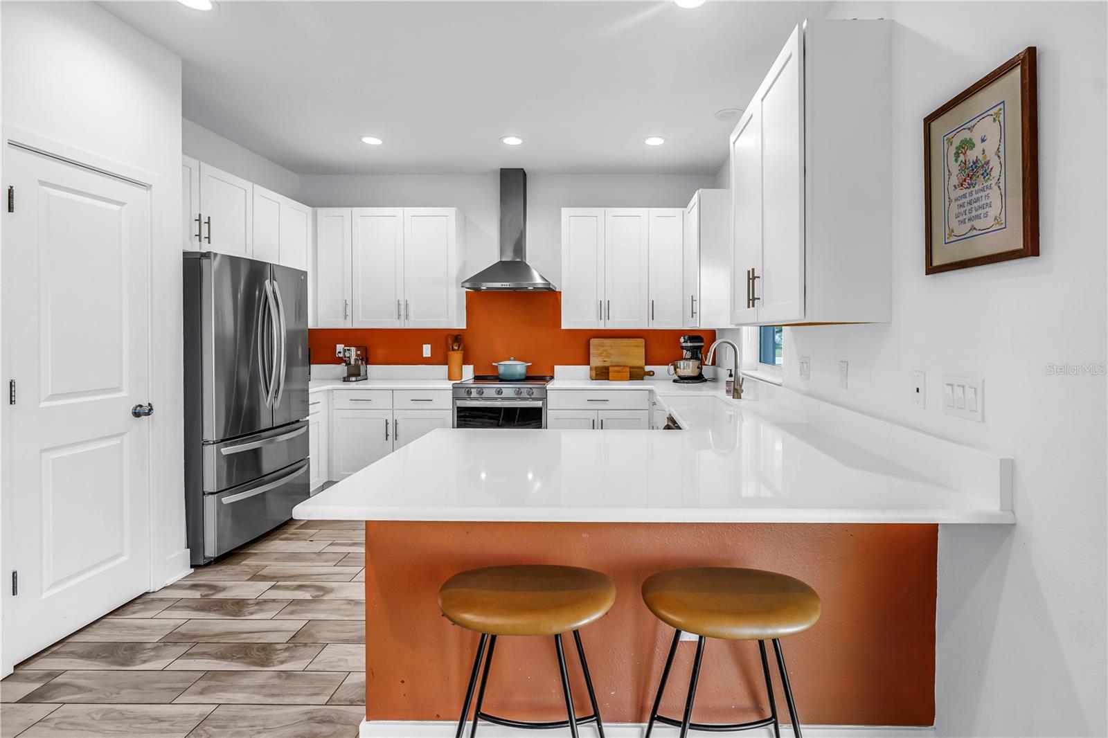 2119 CATALONIA Way ST PETERSBURG, FL 33712