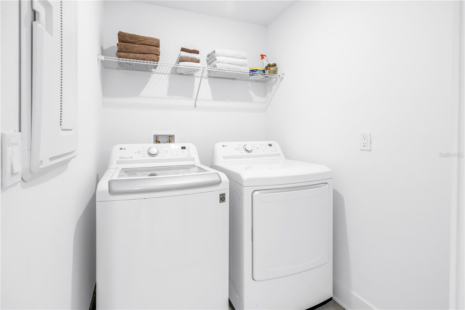 2119 CATALONIA Way ST PETERSBURG, FL 33712