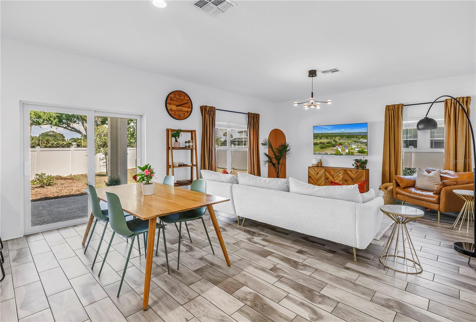 2119 CATALONIA Way ST PETERSBURG, FL 33712