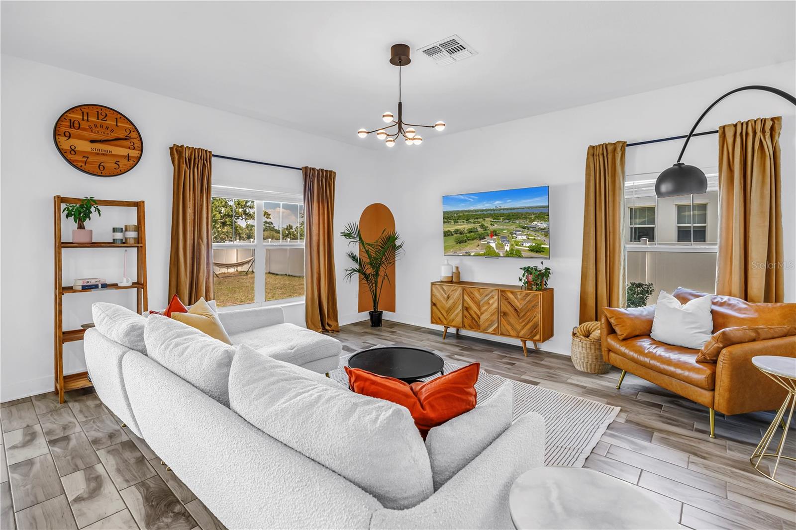 2119 CATALONIA Way ST PETERSBURG, FL 33712