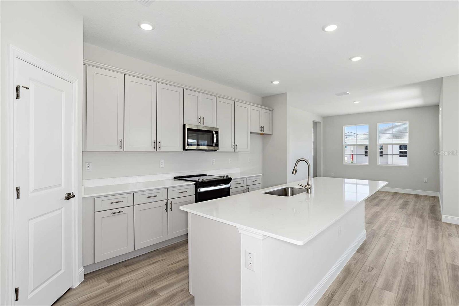 33595 TWILIGHT SEA Pl DADE CITY, FL 33525