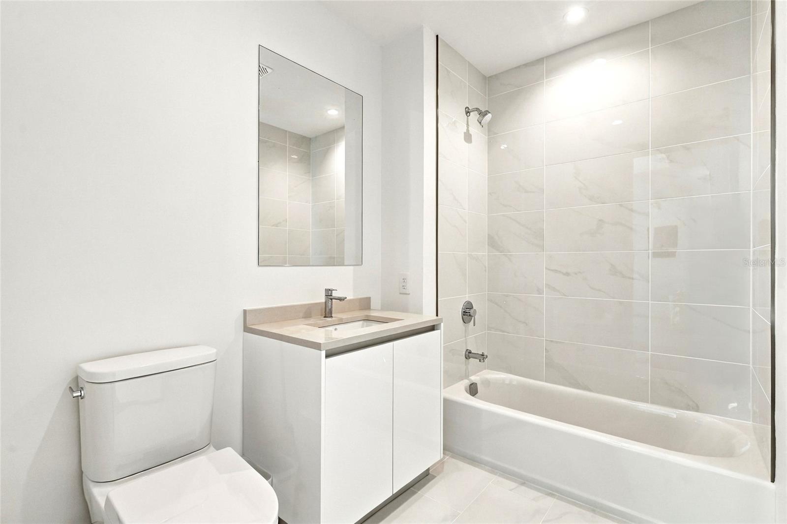 400 CENTRAL Ave #301 ST PETERSBURG, FL 33701