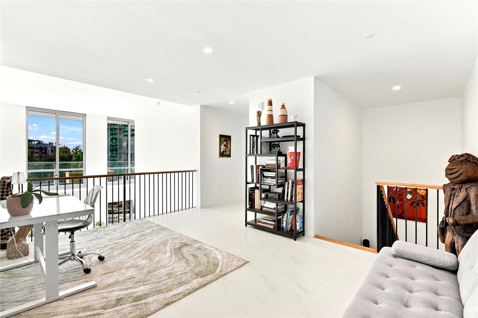 400 CENTRAL Ave #301 ST PETERSBURG, FL 33701