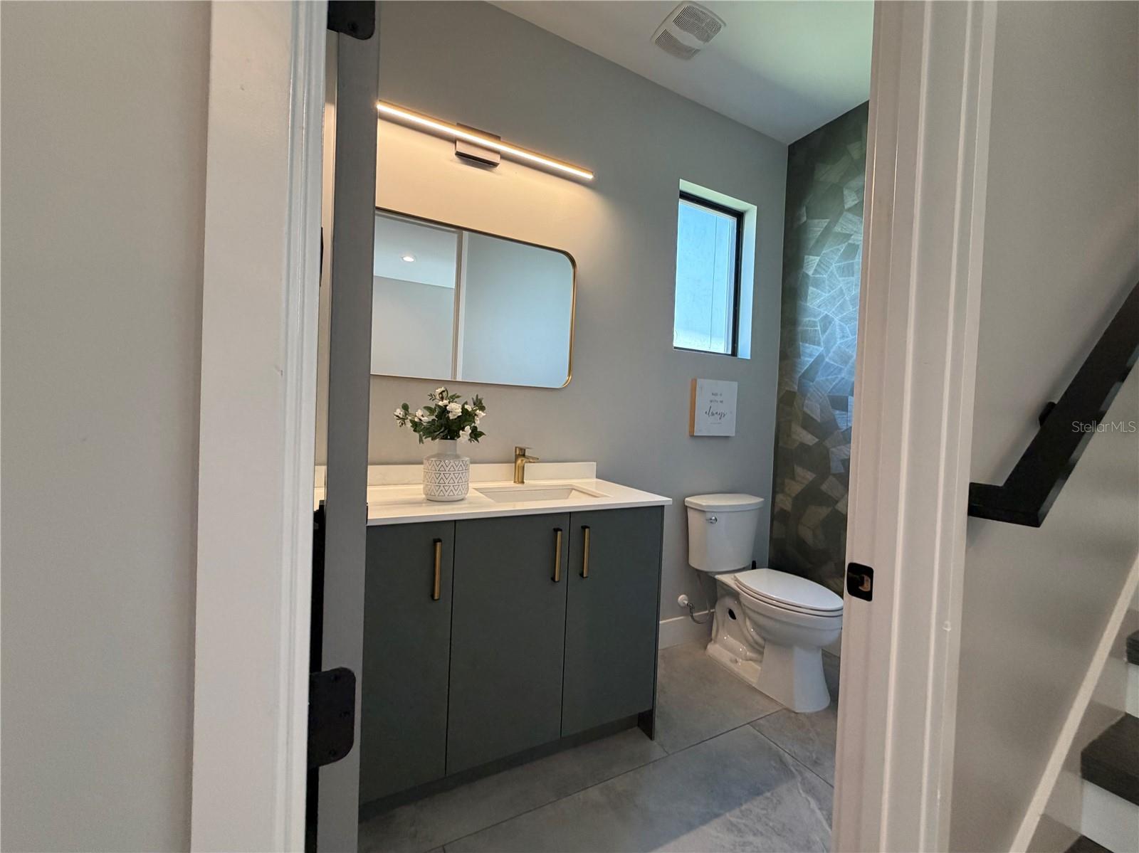 1642 TRIANGLE Ave ORLANDO, FL 32806