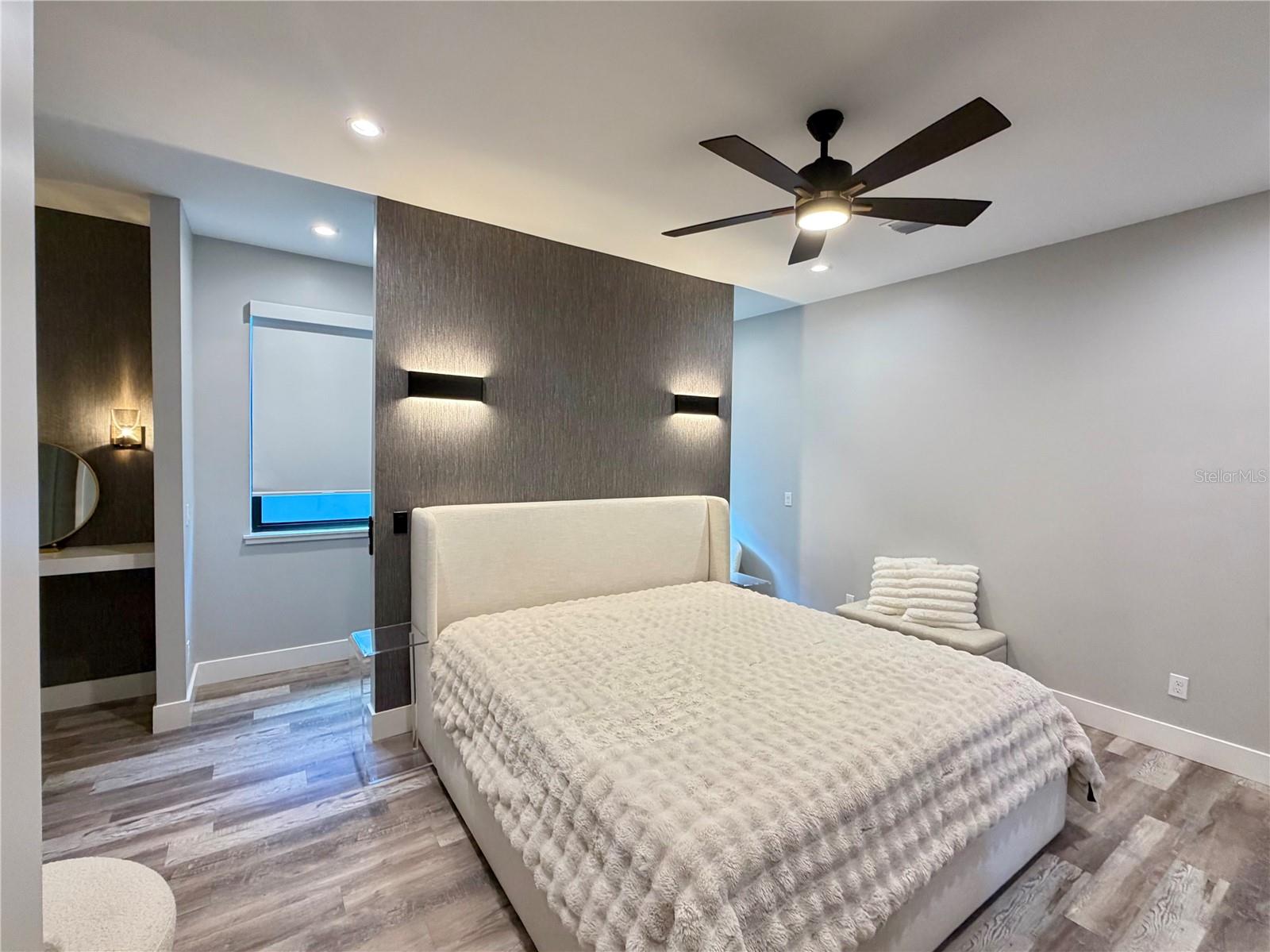 1642 TRIANGLE Ave ORLANDO, FL 32806