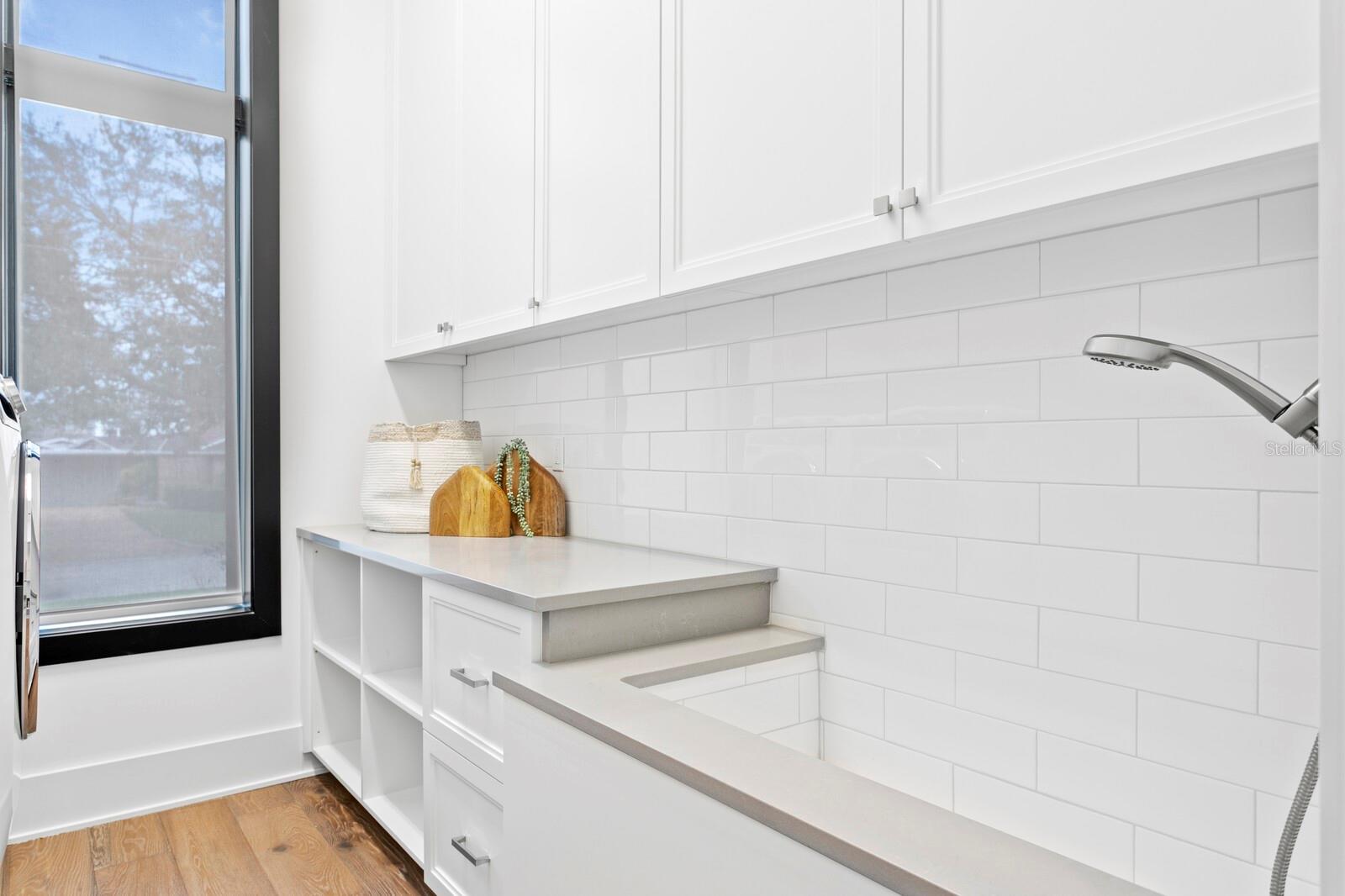 1401 BRIGHTWATERS Blvd ST PETERSBURG, FL 33704