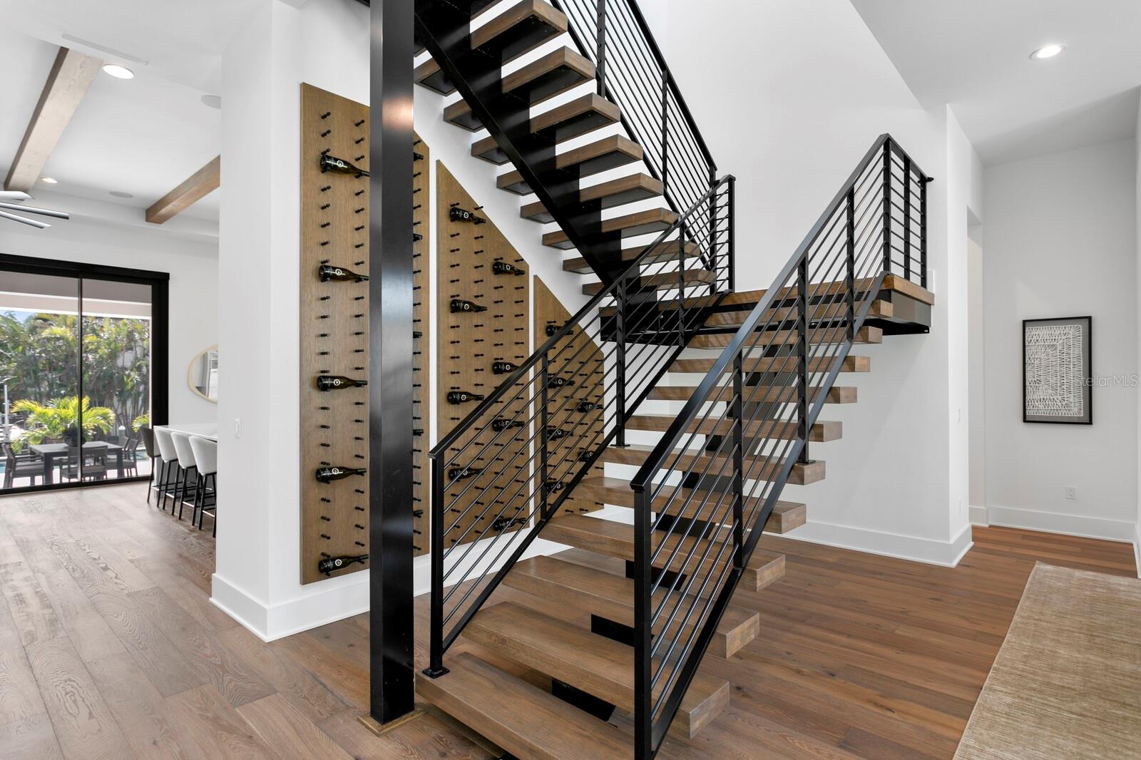 1401 BRIGHTWATERS Blvd ST PETERSBURG, FL 33704