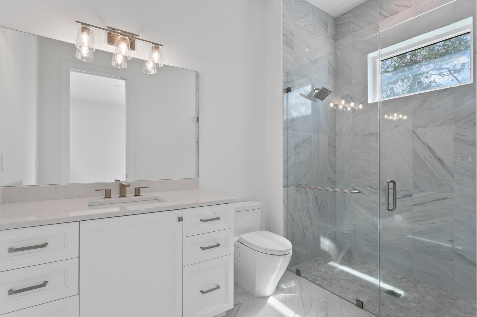 1401 BRIGHTWATERS Blvd ST PETERSBURG, FL 33704