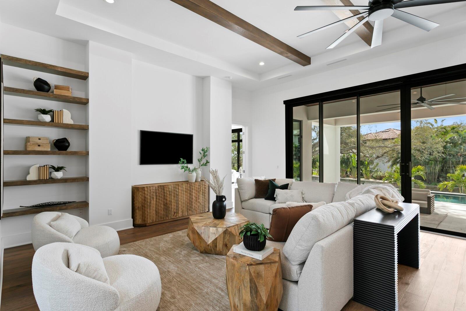 1401 BRIGHTWATERS Blvd ST PETERSBURG, FL 33704