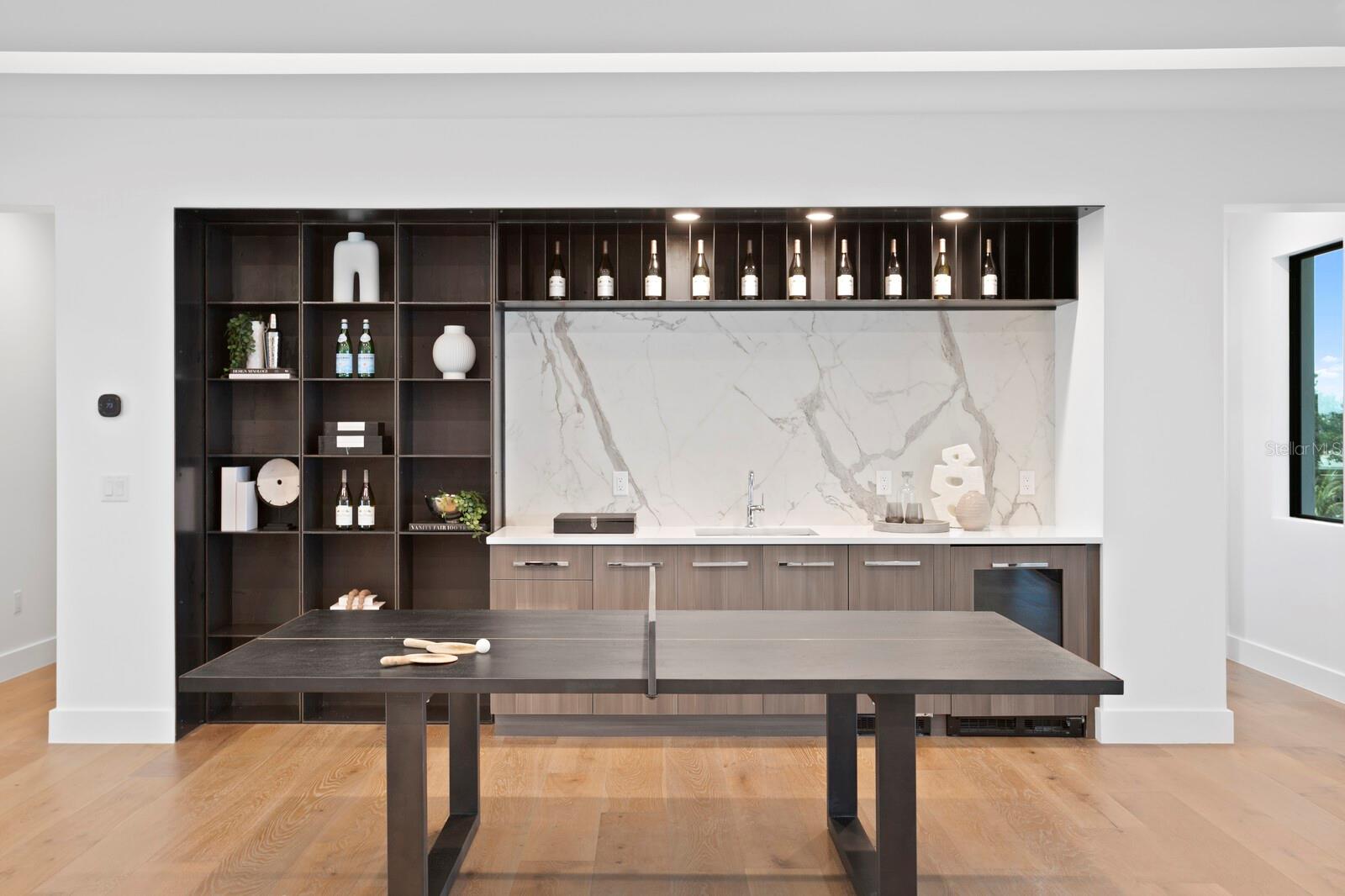 2087 MICHIGAN Ave ST PETERSBURG, FL 33703