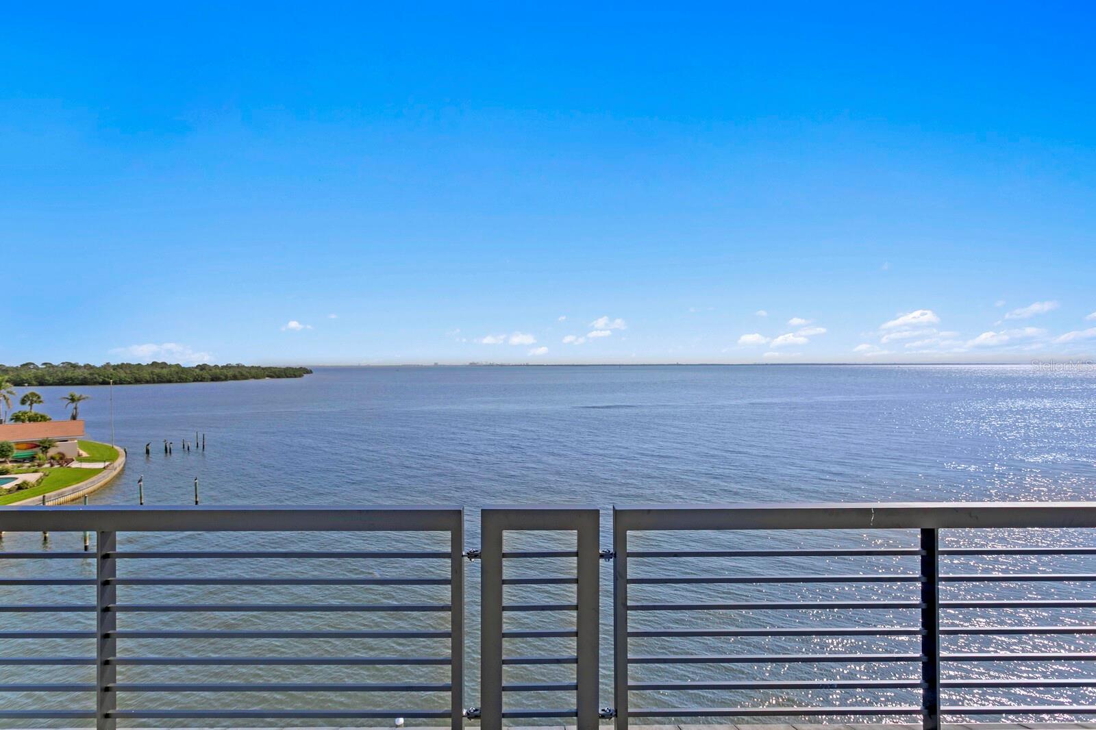 2087 MICHIGAN Ave ST PETERSBURG, FL 33703