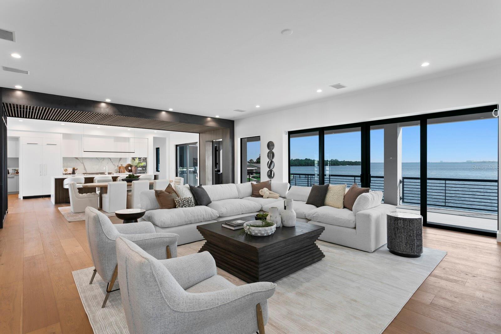 2087 MICHIGAN Ave ST PETERSBURG, FL 33703