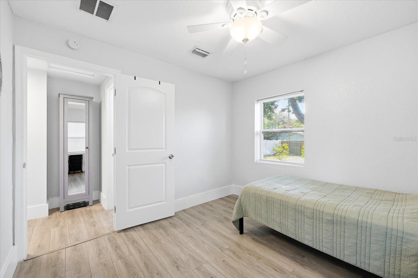 2584 14TH Ave ST PETERSBURG, FL 33712