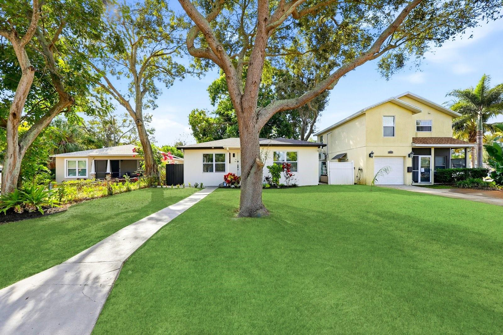 2584 14TH Ave ST PETERSBURG, FL 33712