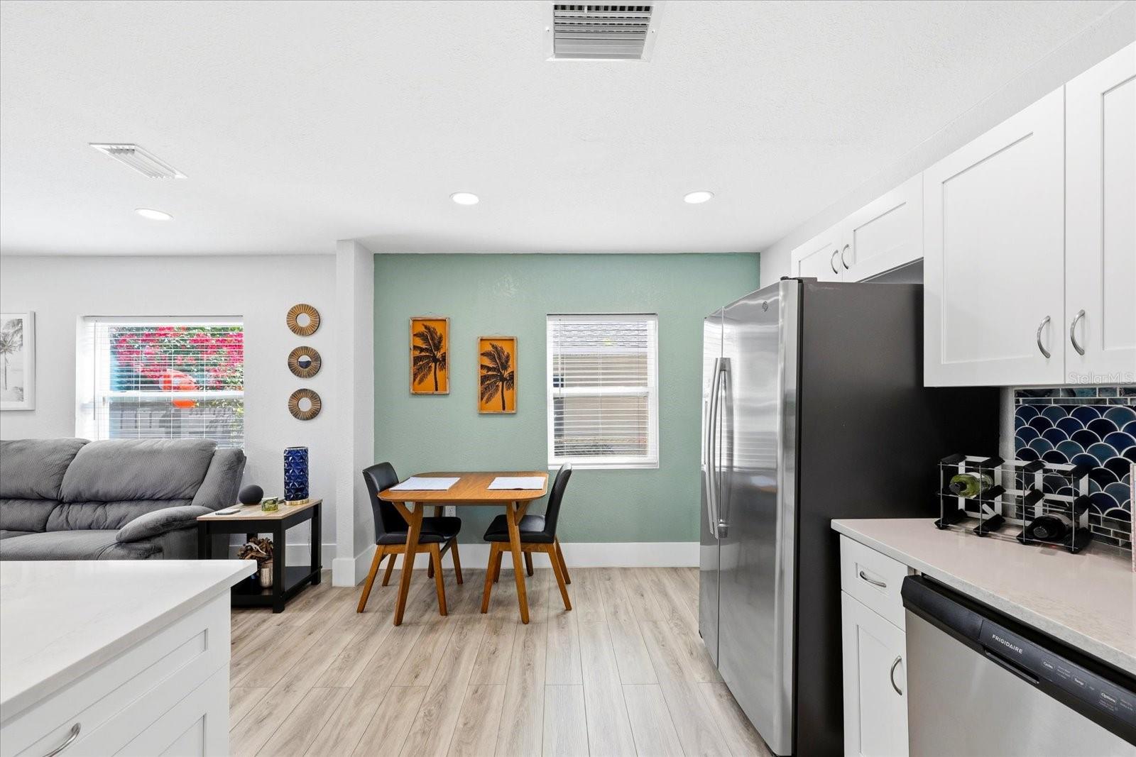 2584 14TH Ave ST PETERSBURG, FL 33712