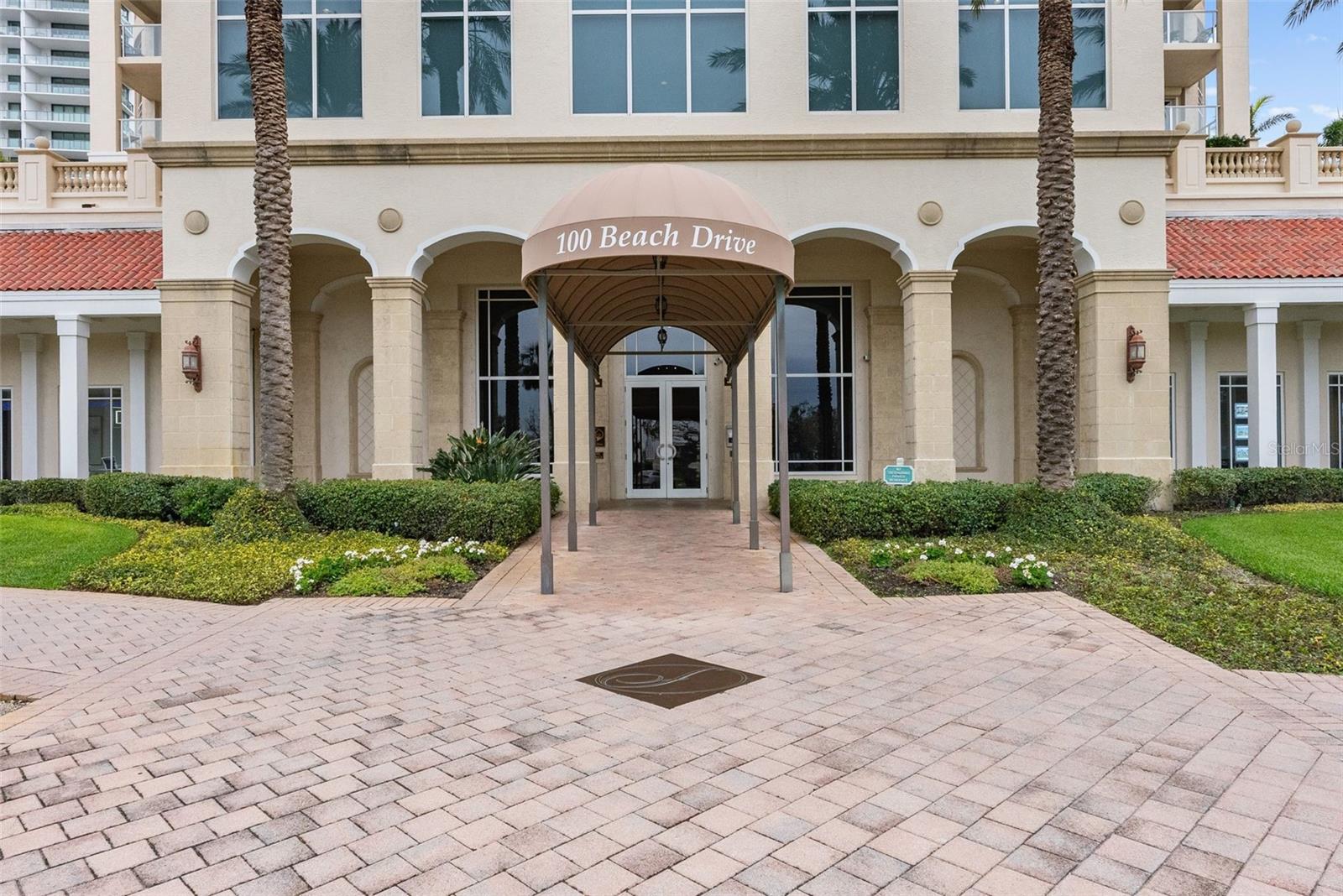 100 Bch Dr #1501 ST PETERSBURG, FL 33701