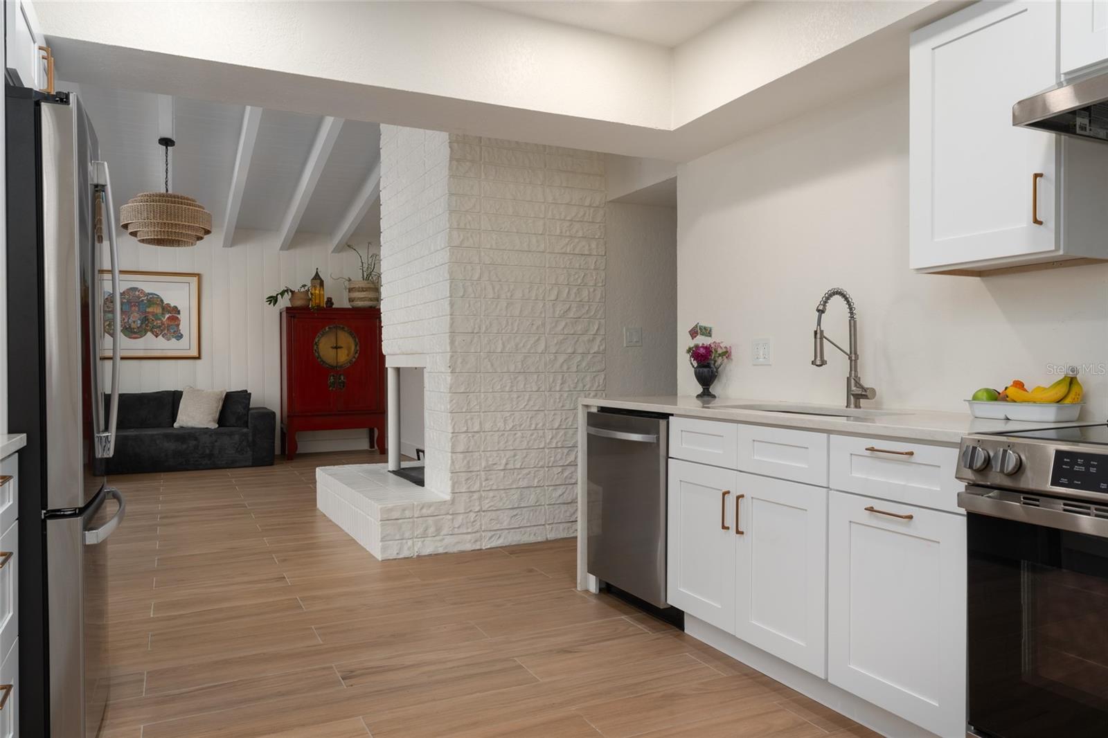 2660 FAIRWAY Ave ST PETERSBURG, FL 33712