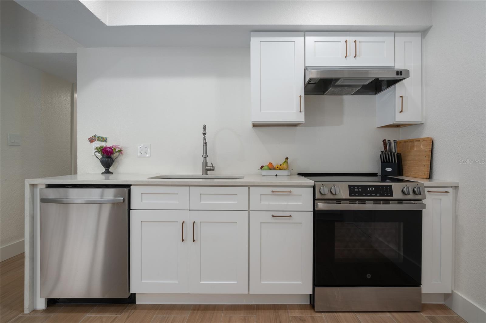 2660 FAIRWAY Ave ST PETERSBURG, FL 33712