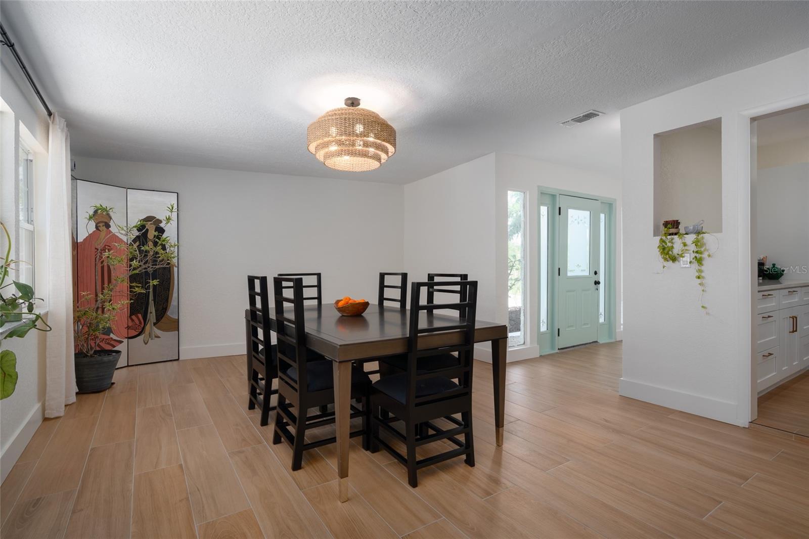 2660 FAIRWAY Ave ST PETERSBURG, FL 33712