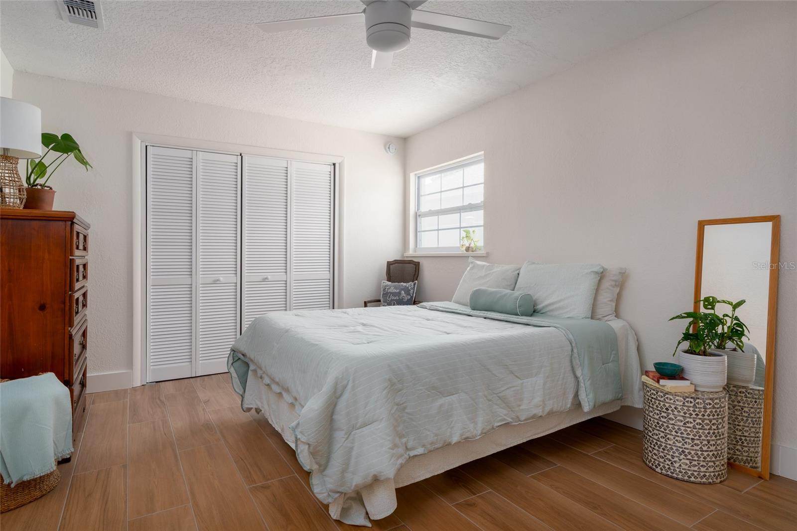 2660 FAIRWAY Ave ST PETERSBURG, FL 33712