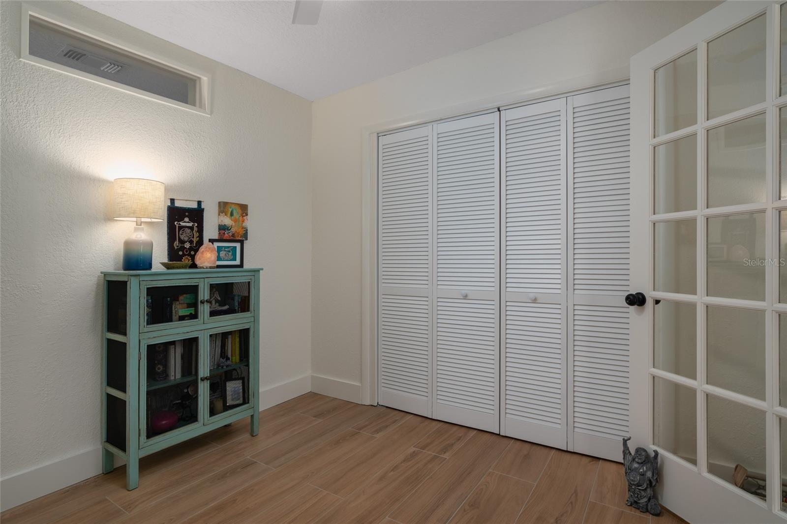 2660 FAIRWAY Ave ST PETERSBURG, FL 33712