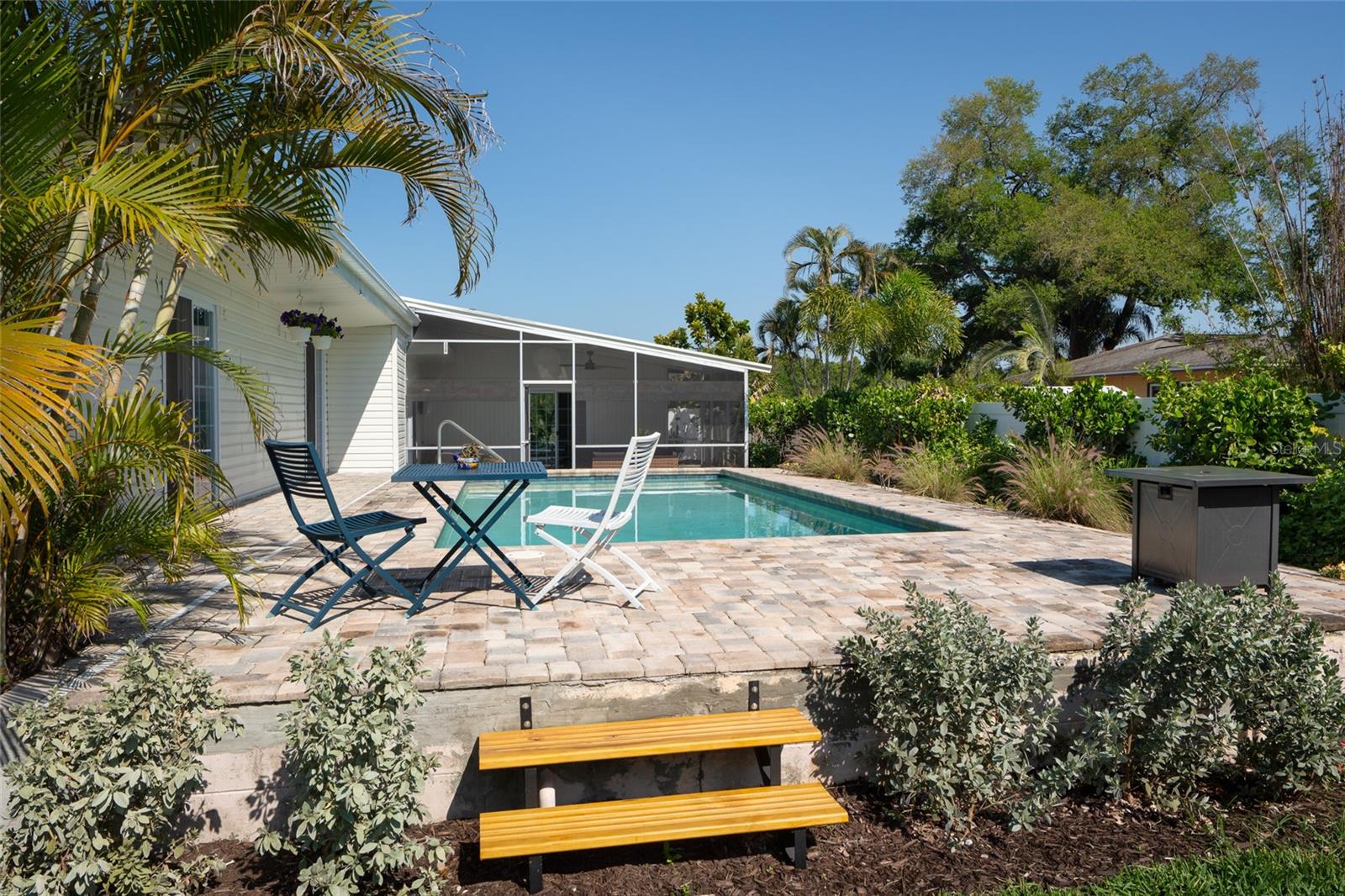 2660 FAIRWAY Ave ST PETERSBURG, FL 33712