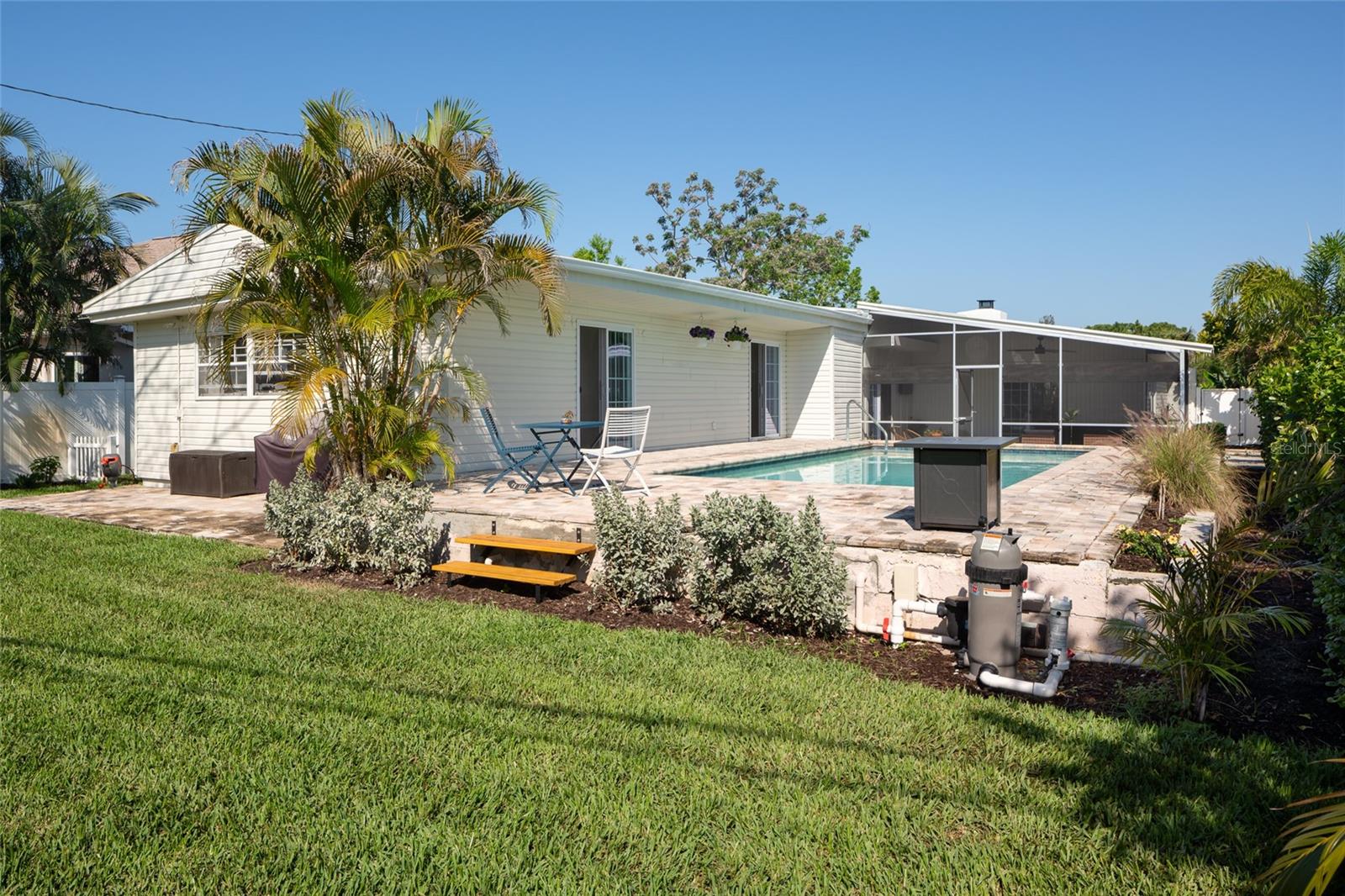 2660 FAIRWAY Ave ST PETERSBURG, FL 33712