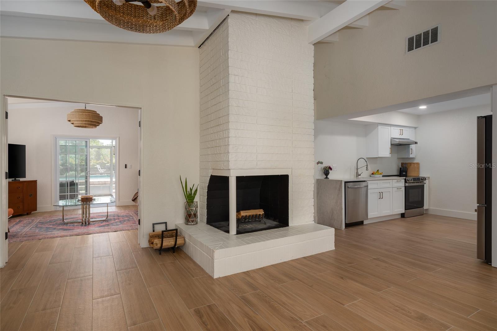 2660 FAIRWAY Ave ST PETERSBURG, FL 33712